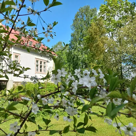 Bed & Breakfast Bobackan Pihatorpan Kammarit Alvettula